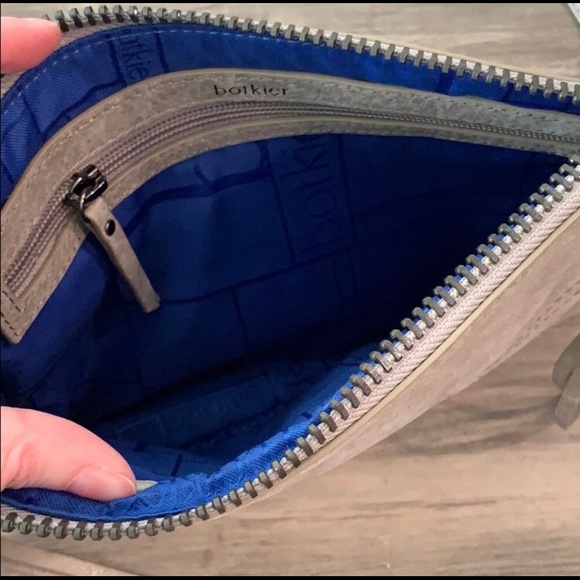 📣 NWT Botkier genuine leather Trigger Crossbody with Dustbag - Picture 5 of 6